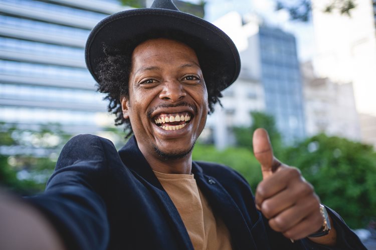 /Muni-website/media/Images/Specialized_Dockets/Slider_RecoveryCt/recovery-participant-african-american-man-thumbs-up.jpg?ext=.jpg